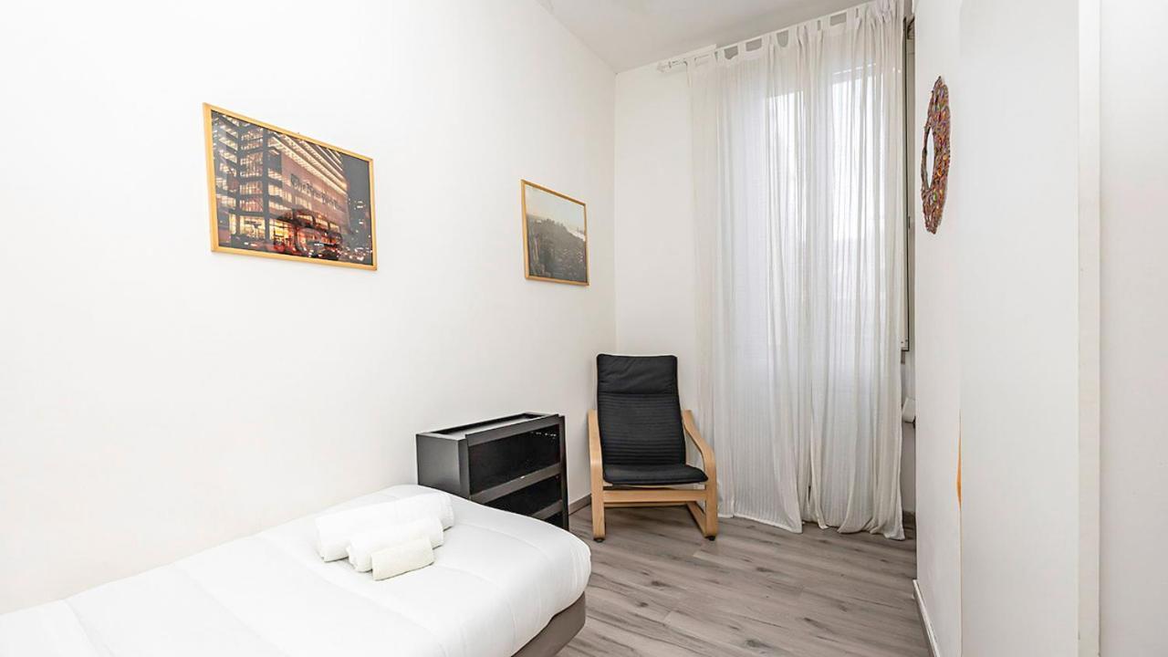 Coliseum View - Diana'S House By Rentbeat Apartamento Roma Exterior foto