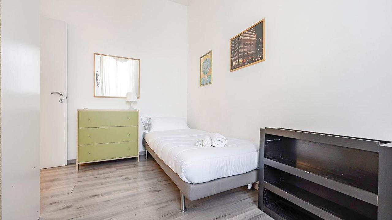 Coliseum View - Diana'S House By Rentbeat Apartamento Roma Exterior foto